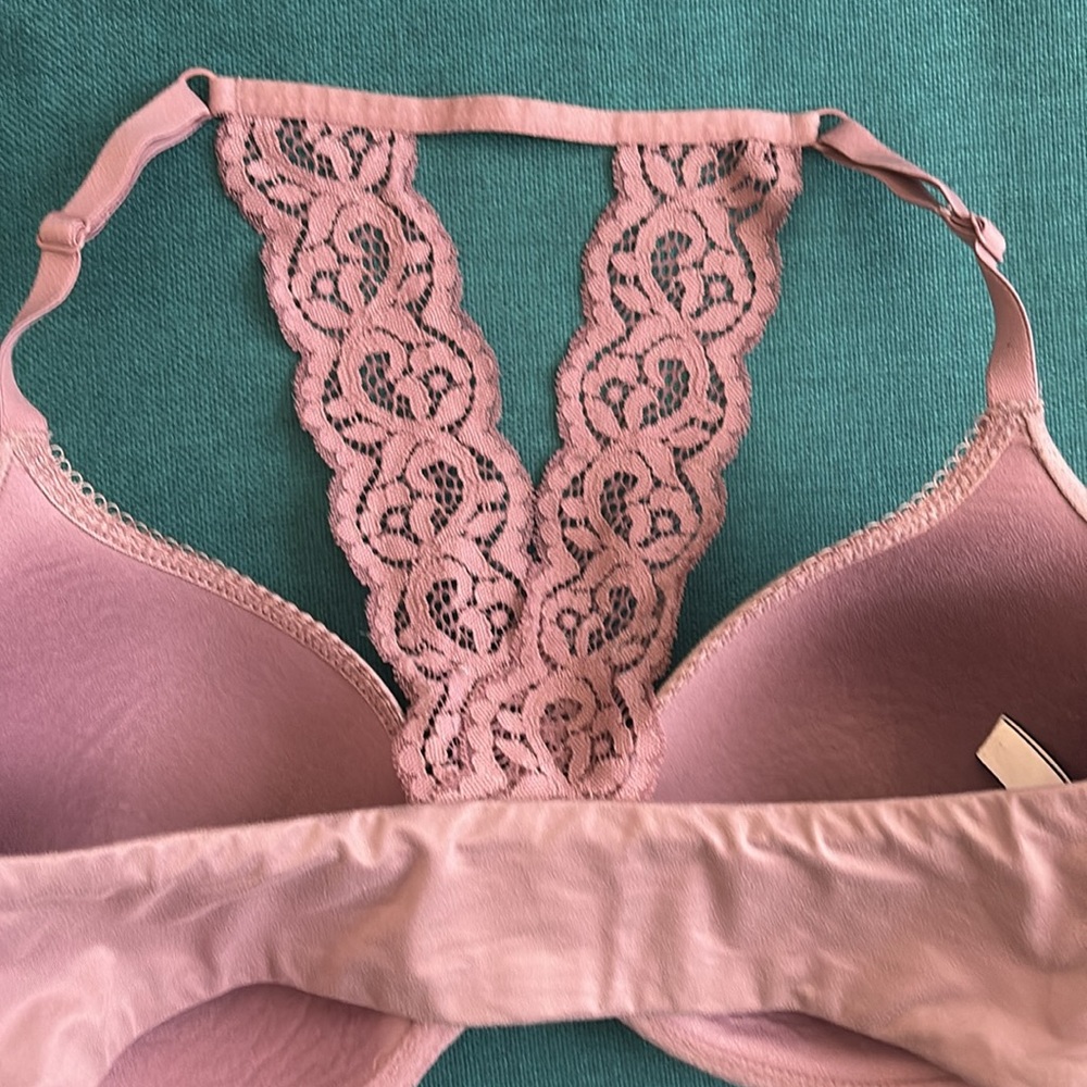 Victoria’s Secret Body by Victoria racer back perfect coverage style bra 34DD - Picture 5 of 9